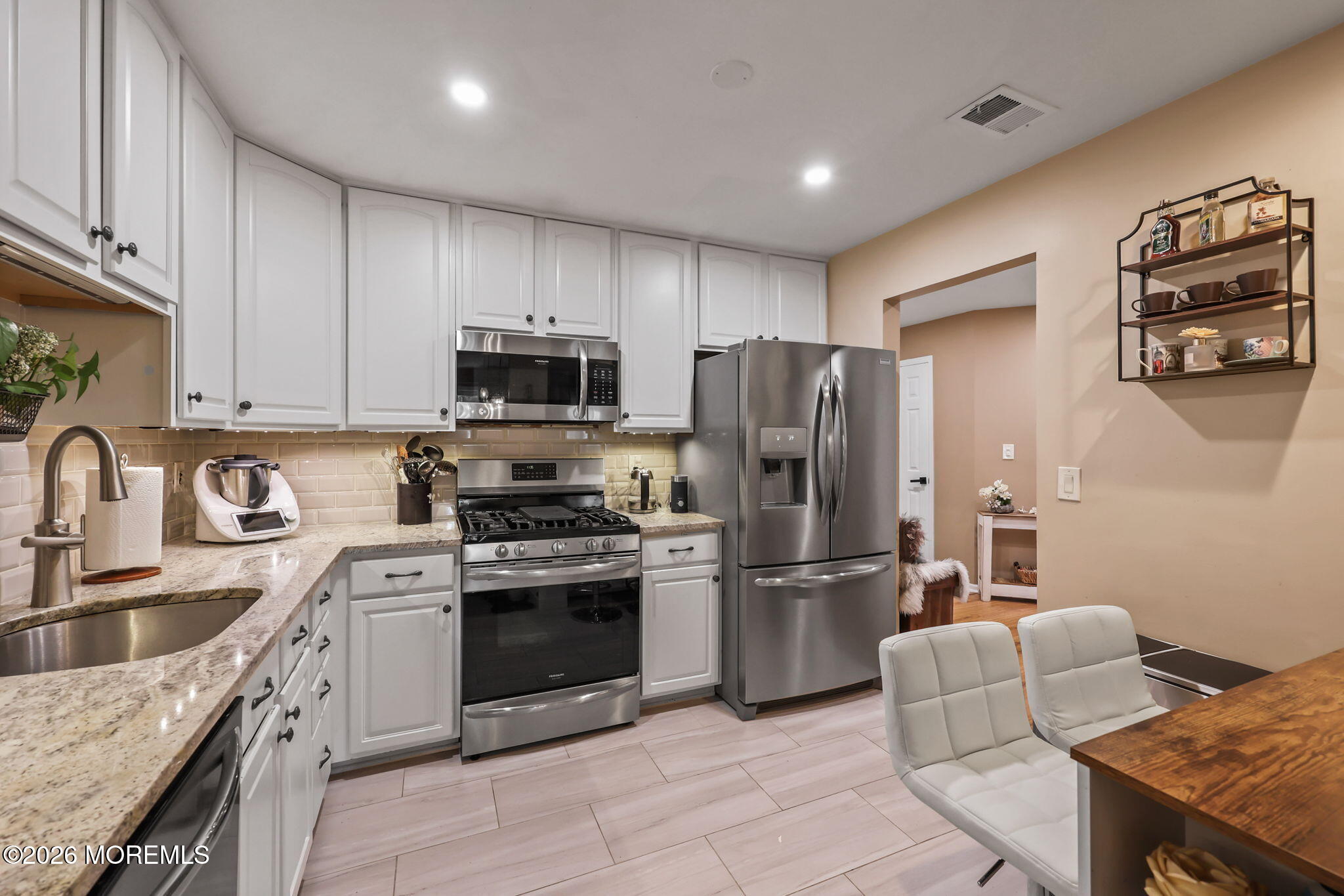 25 Sandpiper Drive Sayreville NJ 08859