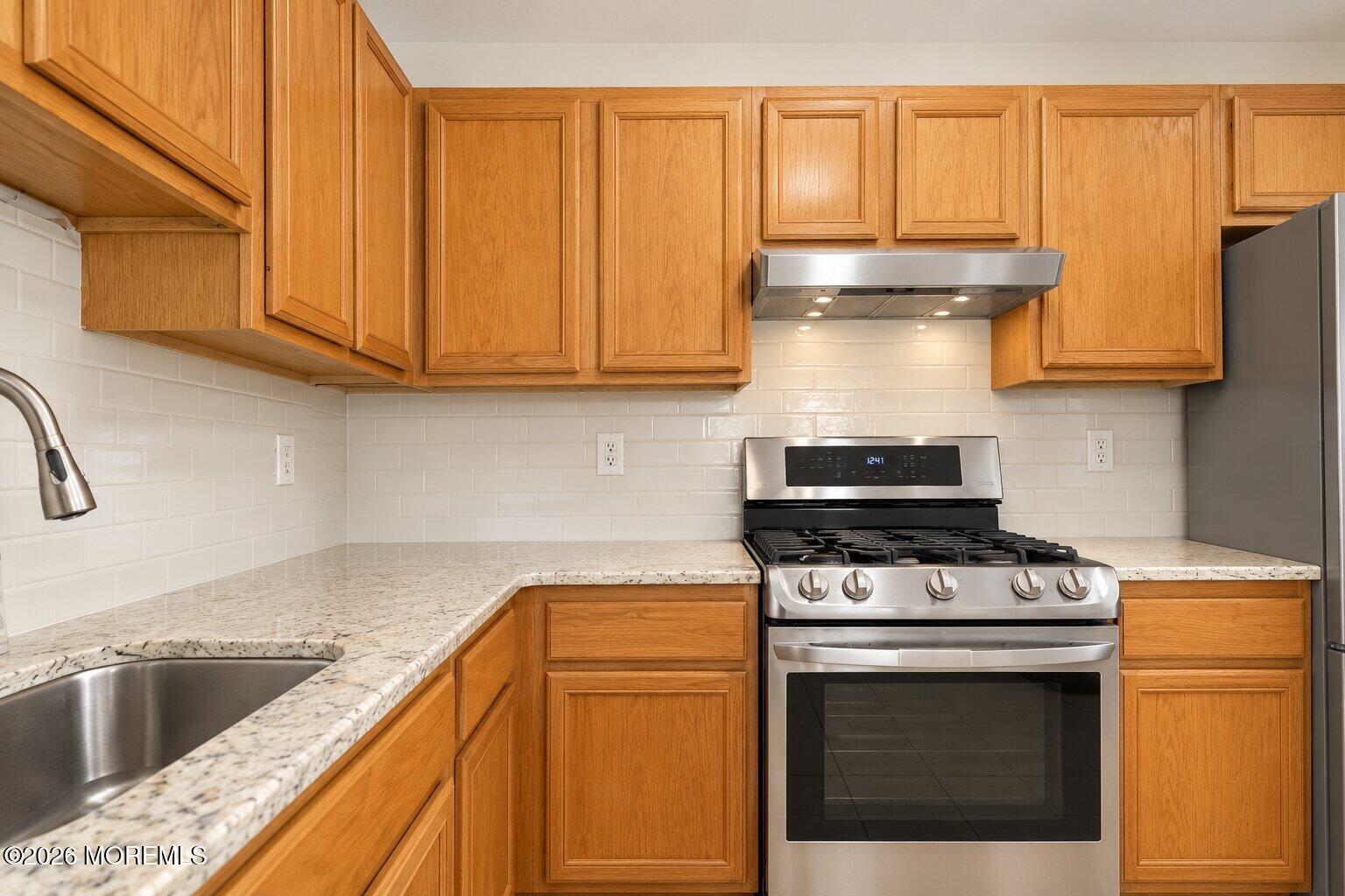 804 Wedgewood Circle Middletown NJ 07718