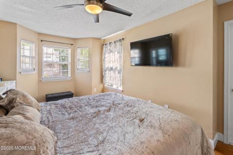 4202 Norma Place Toms River NJ 08755