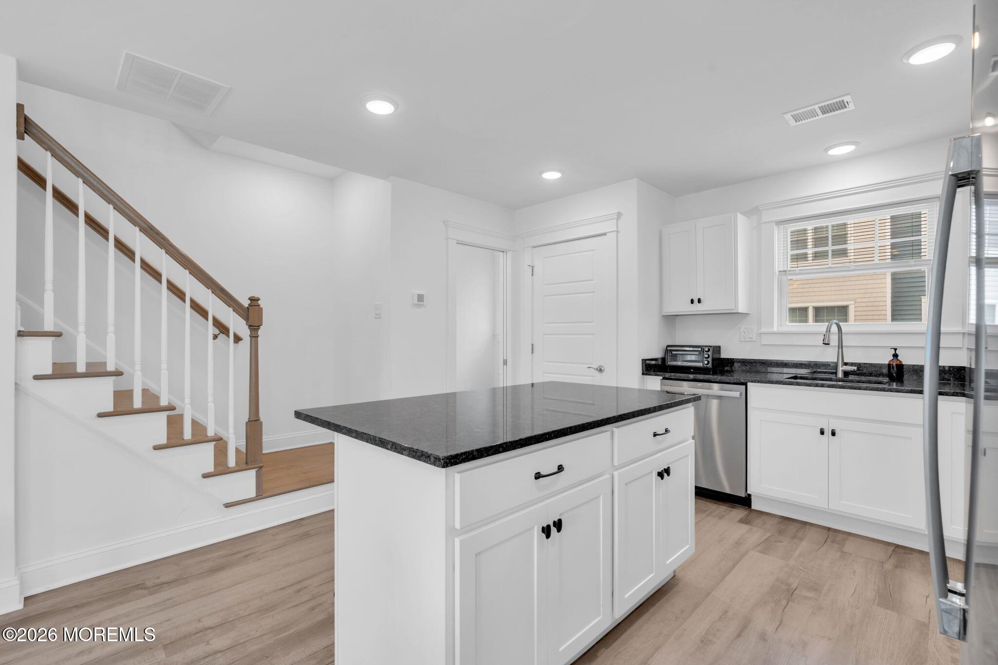 31 Shell Road Mantoloking NJ 08738