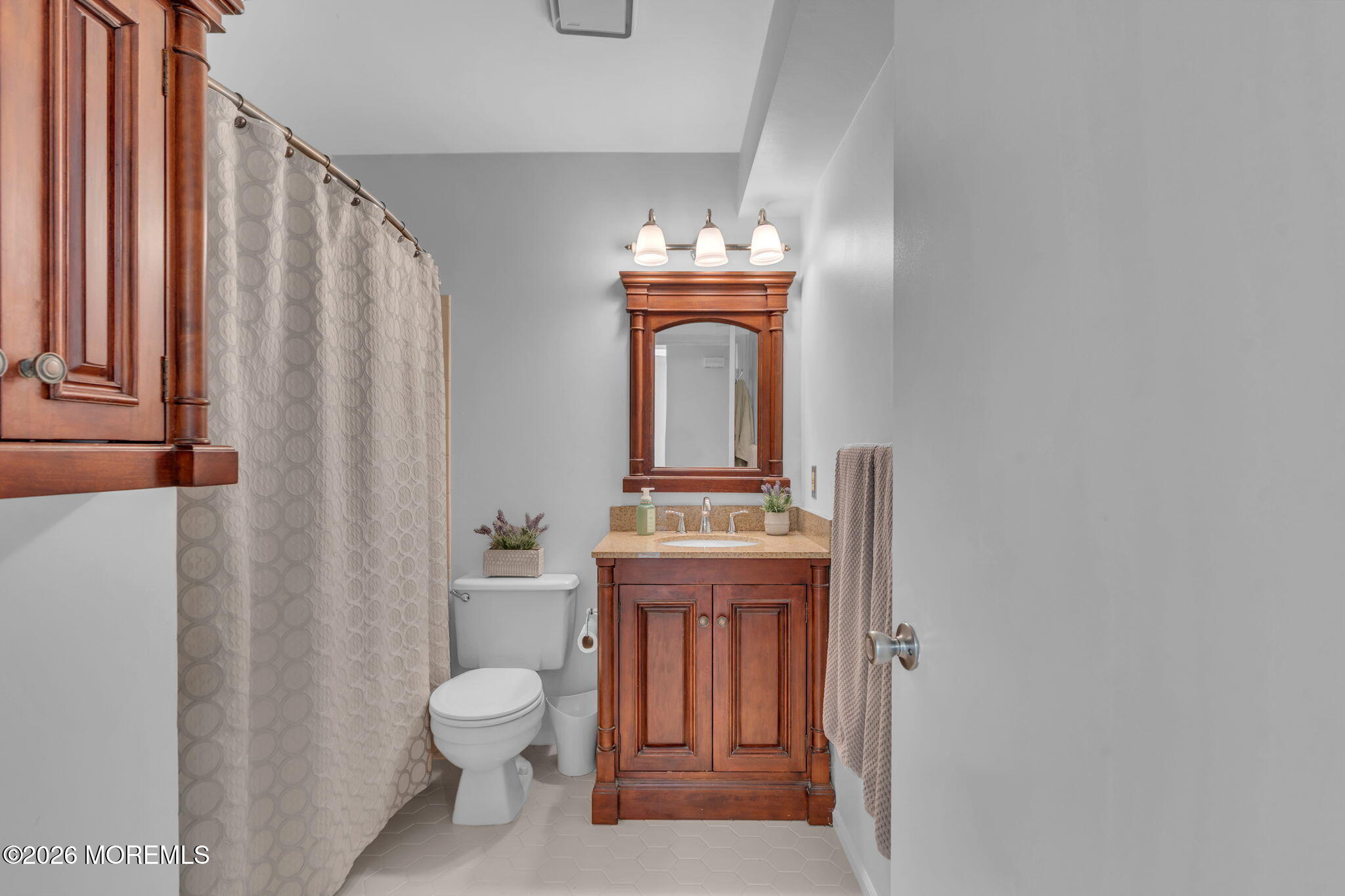 466 Crawford Street Shrewsbury Twp NJ 07724