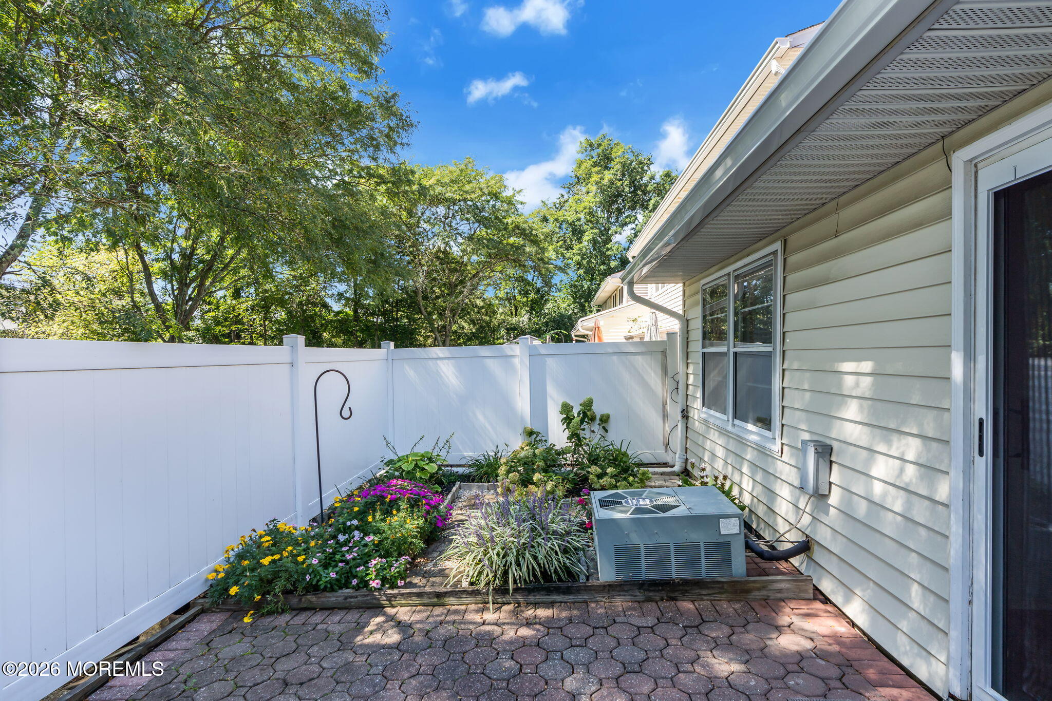466 Crawford Street Shrewsbury Twp NJ 07724