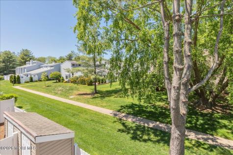 13 Elizabeth Court Tinton Falls NJ 07724