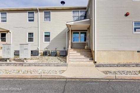 213 Main Street Keansburg NJ 07734
