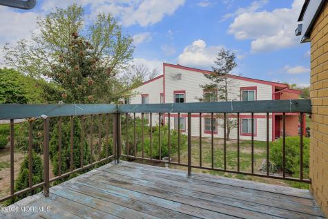 10 Newport Court Brick NJ 08724