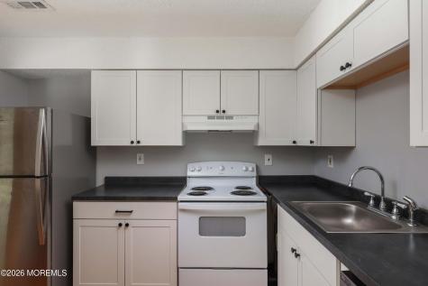 10 Newport Court Brick NJ 08724