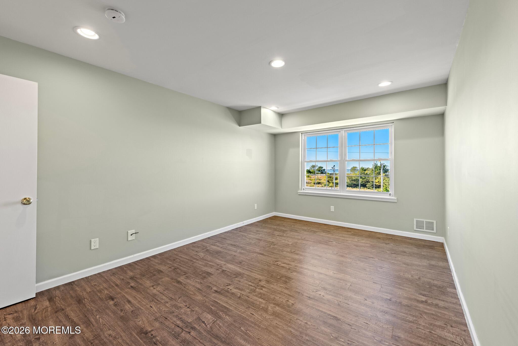 416 Beachway Avenue Keansburg NJ 07734