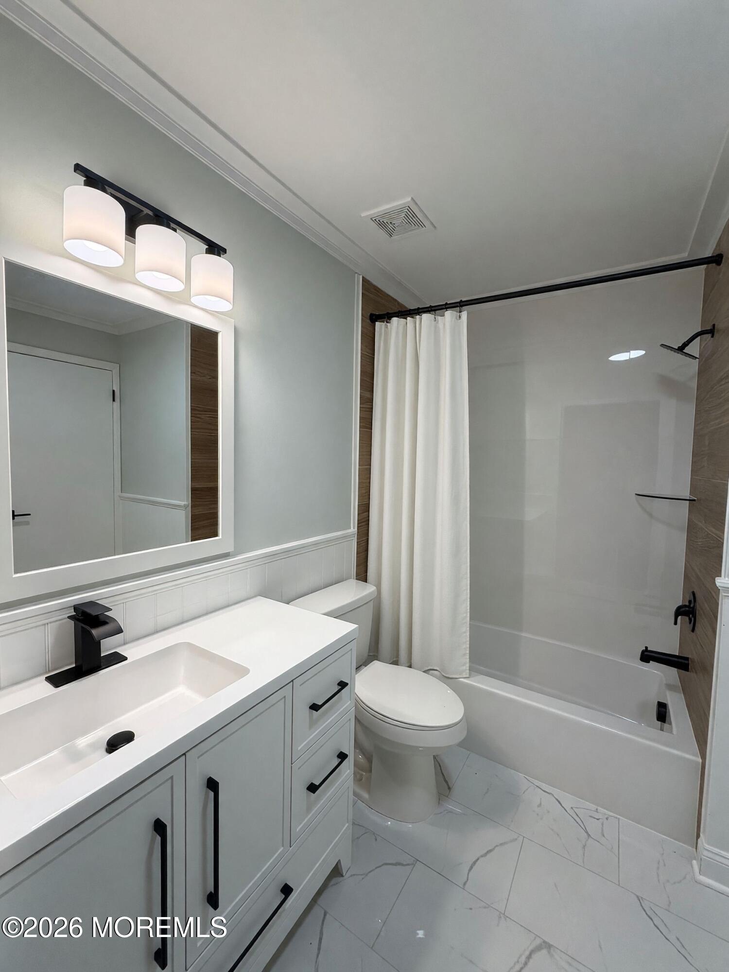 703 Fox Glove Court Jackson NJ 08527