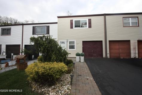 615 Randall Way Matawan NJ 07747