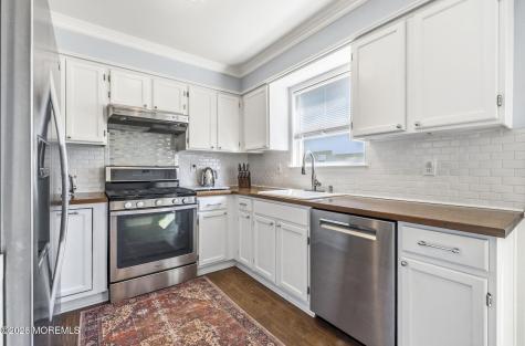 10 Peachtree Lane Jamesburg NJ 08831