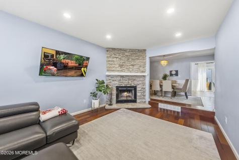 10 Peachtree Lane Jamesburg NJ 08831