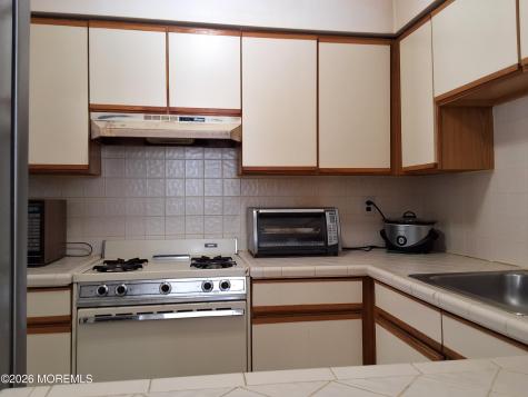 12 Coventry Court Matawan NJ 07747