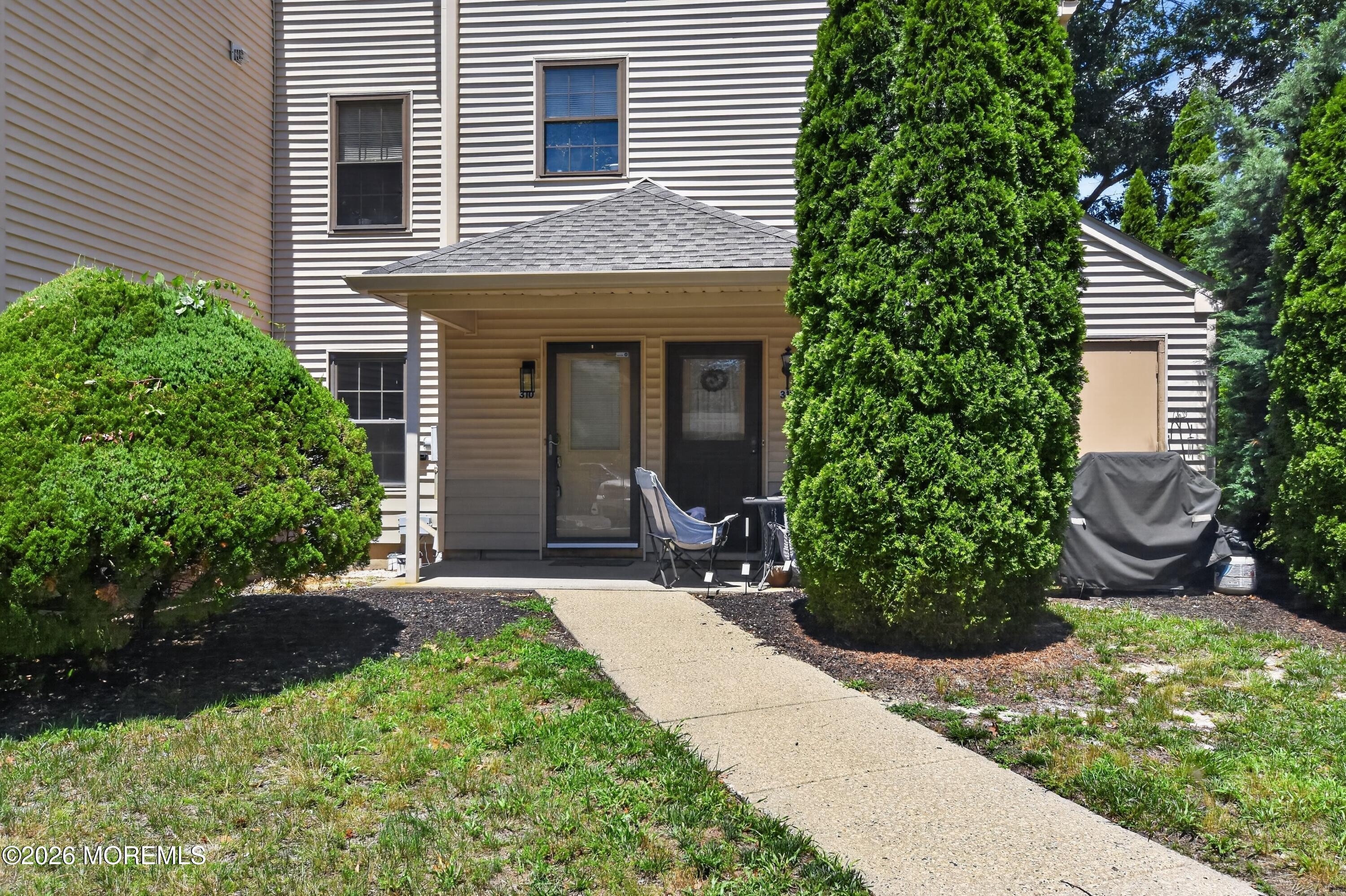 310 Owls Nest Court Jackson NJ 08527