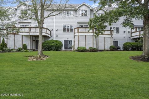 203 Muskflower Court Toms River NJ 08753