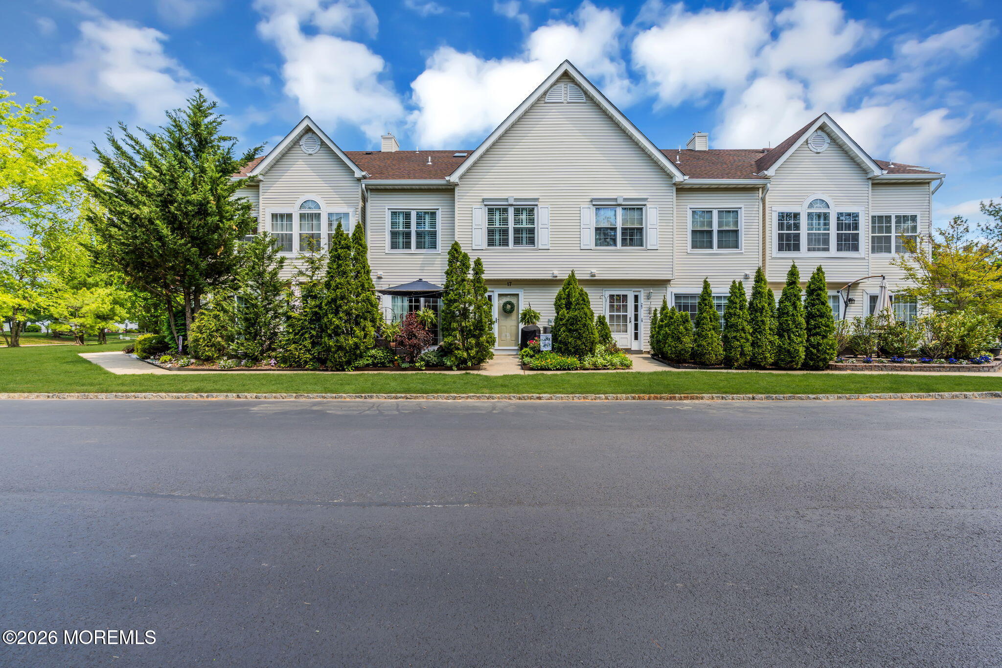 17 Richmond Court Tinton Falls NJ 07712
