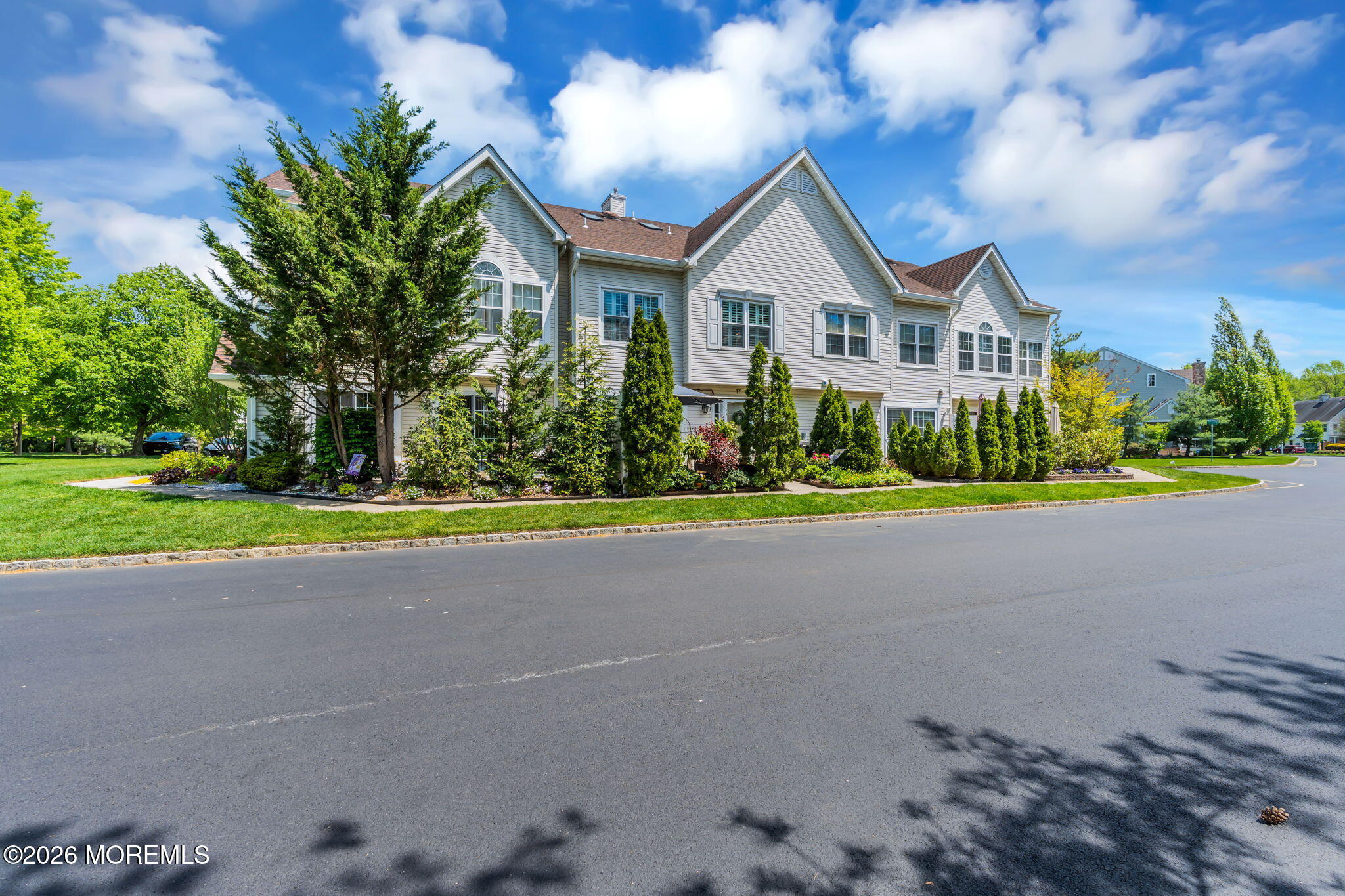 17 Richmond Court Tinton Falls NJ 07712
