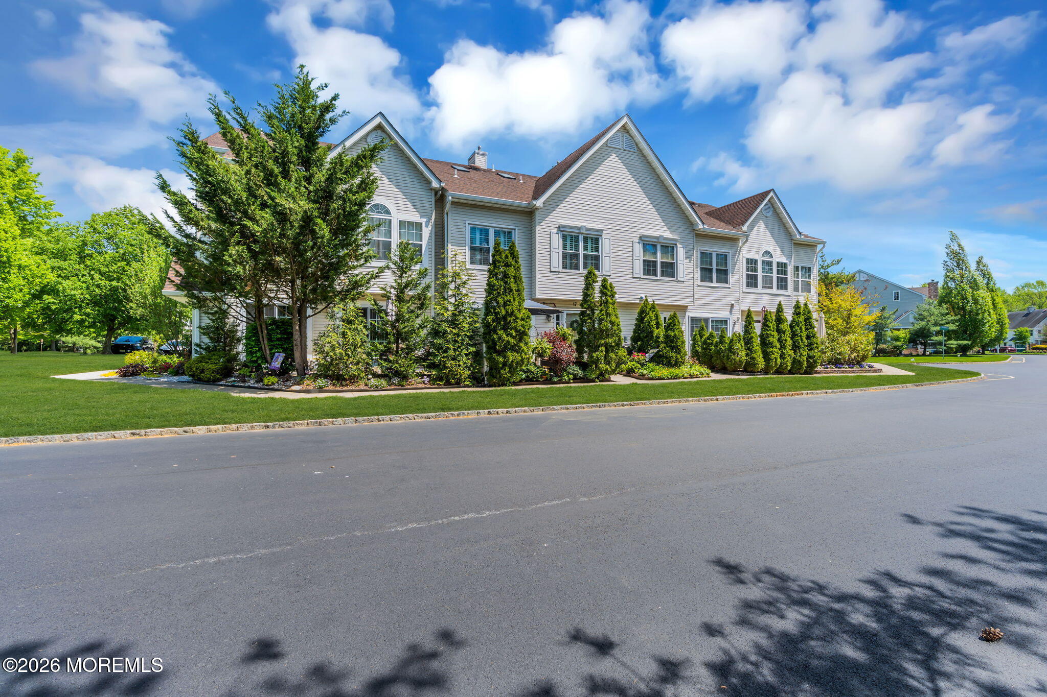 17 Richmond Court Tinton Falls NJ 07712