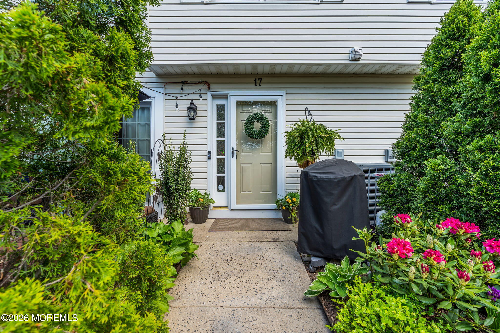 17 Richmond Court Tinton Falls NJ 07712