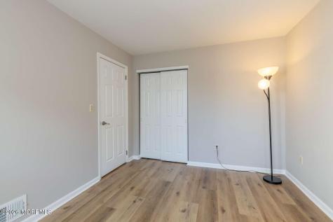 43 Poplar Place Freehold NJ 07728