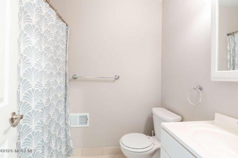 43 Poplar Place Freehold NJ 07728