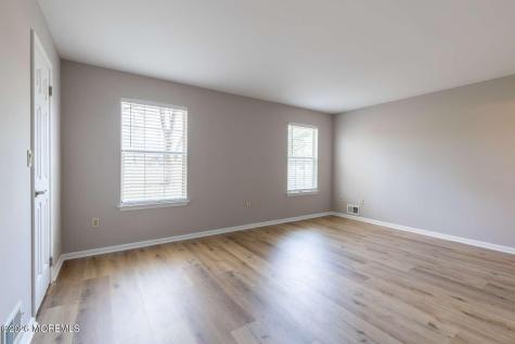 43 Poplar Place Freehold NJ 07728