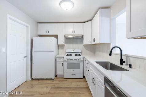 43 Poplar Place Freehold NJ 07728