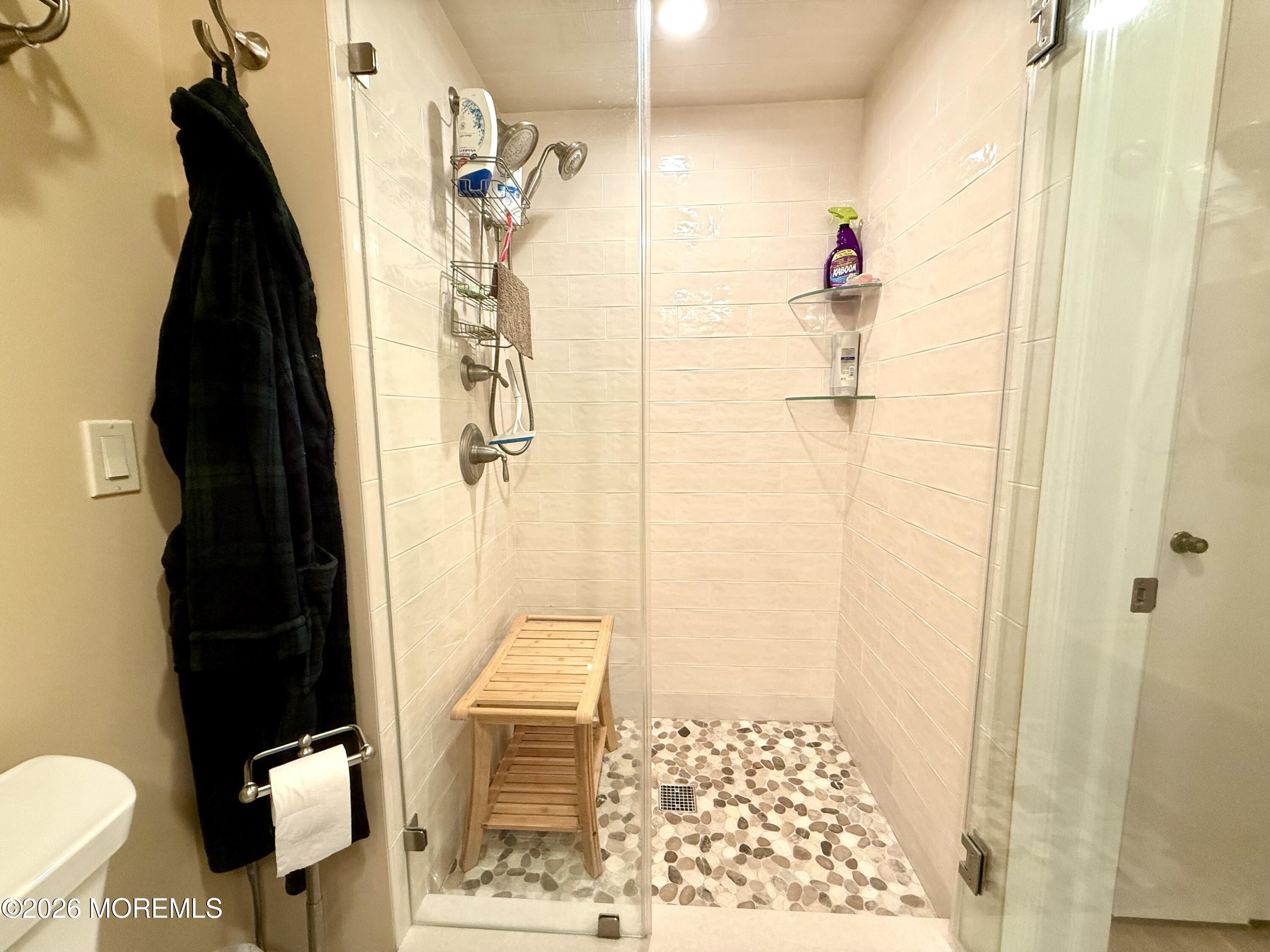 33 Maple Lane Brielle NJ 08730