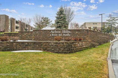11 River Road Nutley NJ 07110
