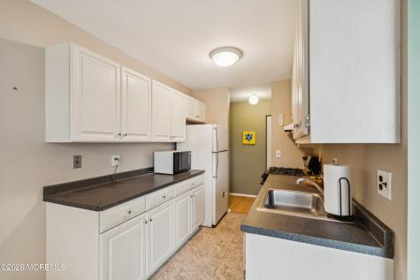 11 River Road Nutley NJ 07110