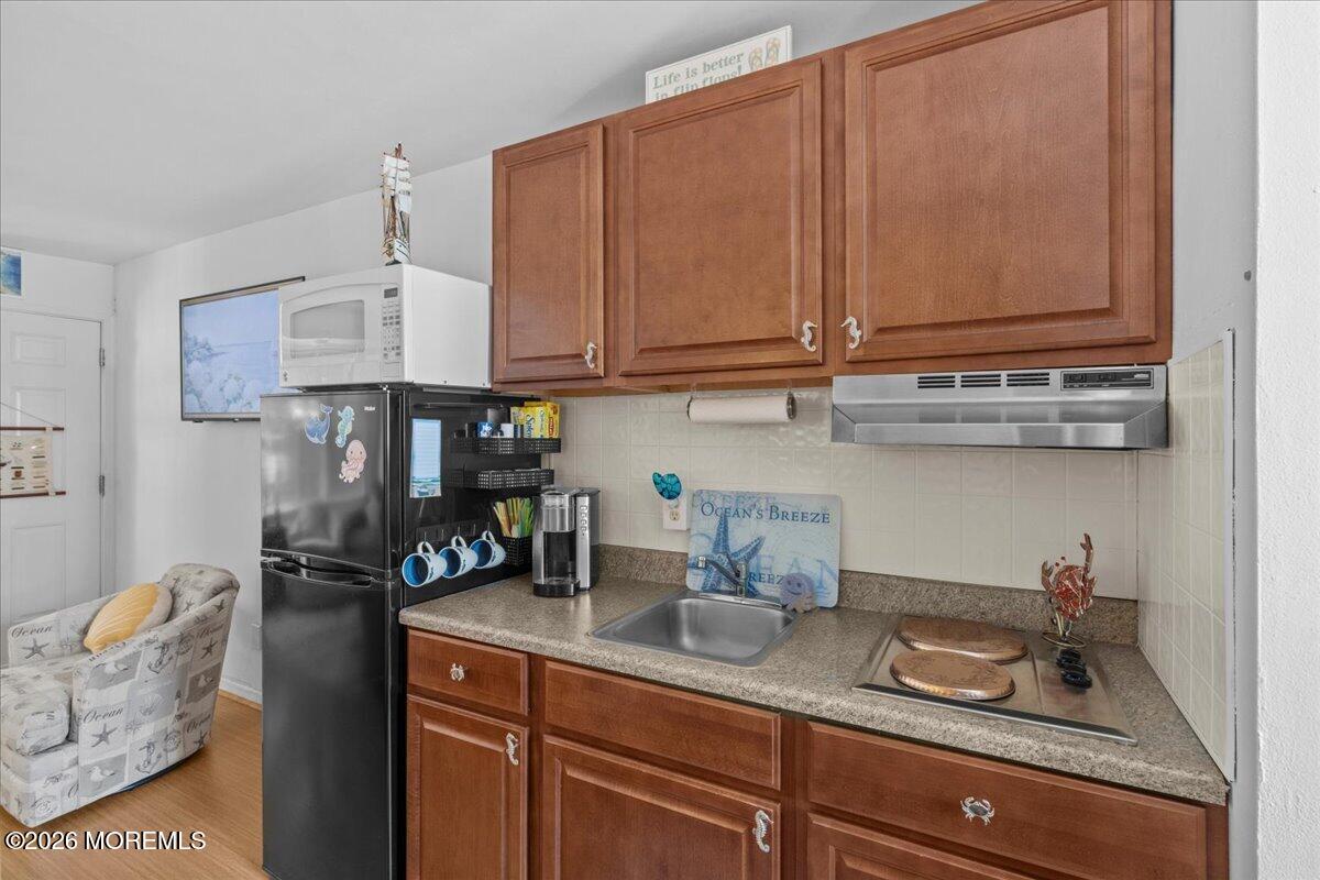 402 E Saint Paul Avenue Wildwood NJ 08260