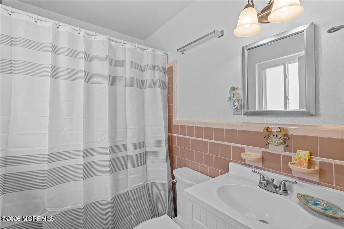 402 E Saint Paul Avenue Wildwood NJ 08260