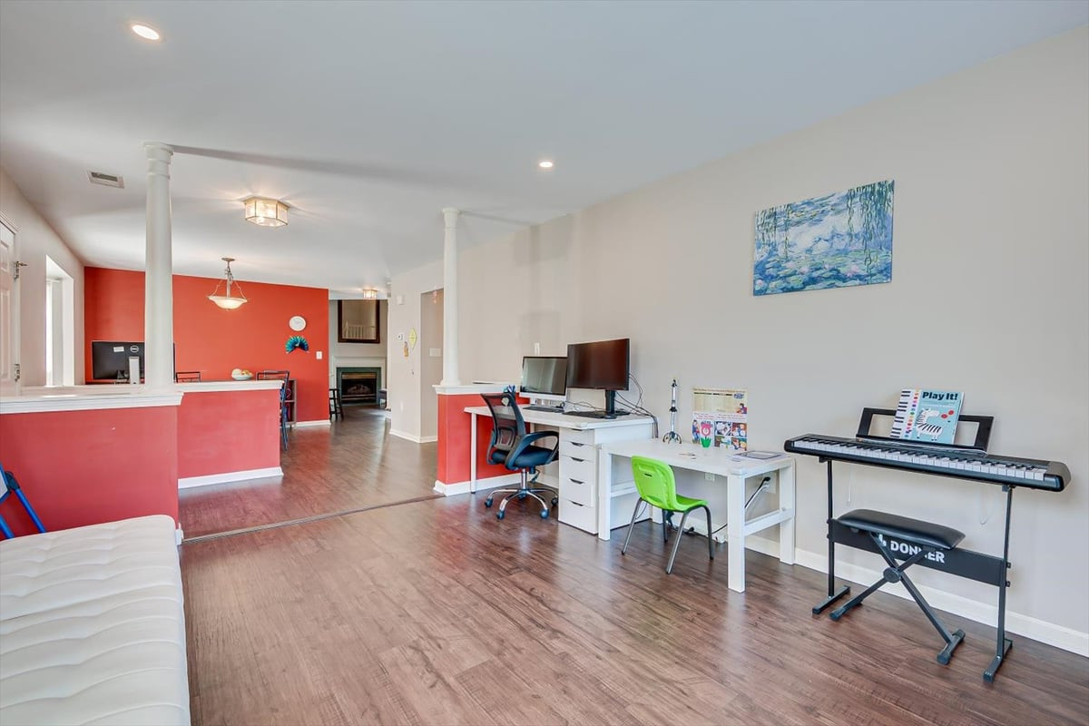 26 Alpine Road Holmdel NJ 07733