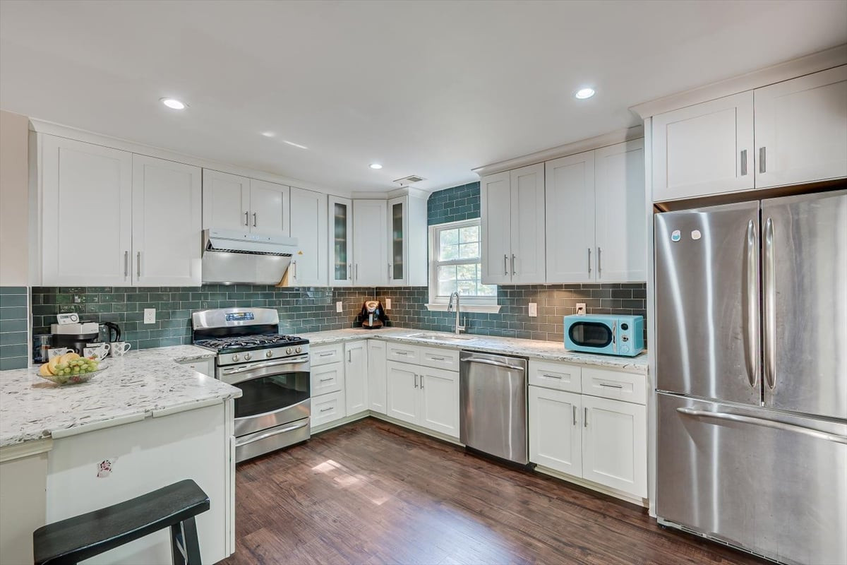 26 Alpine Road Holmdel NJ 07733
