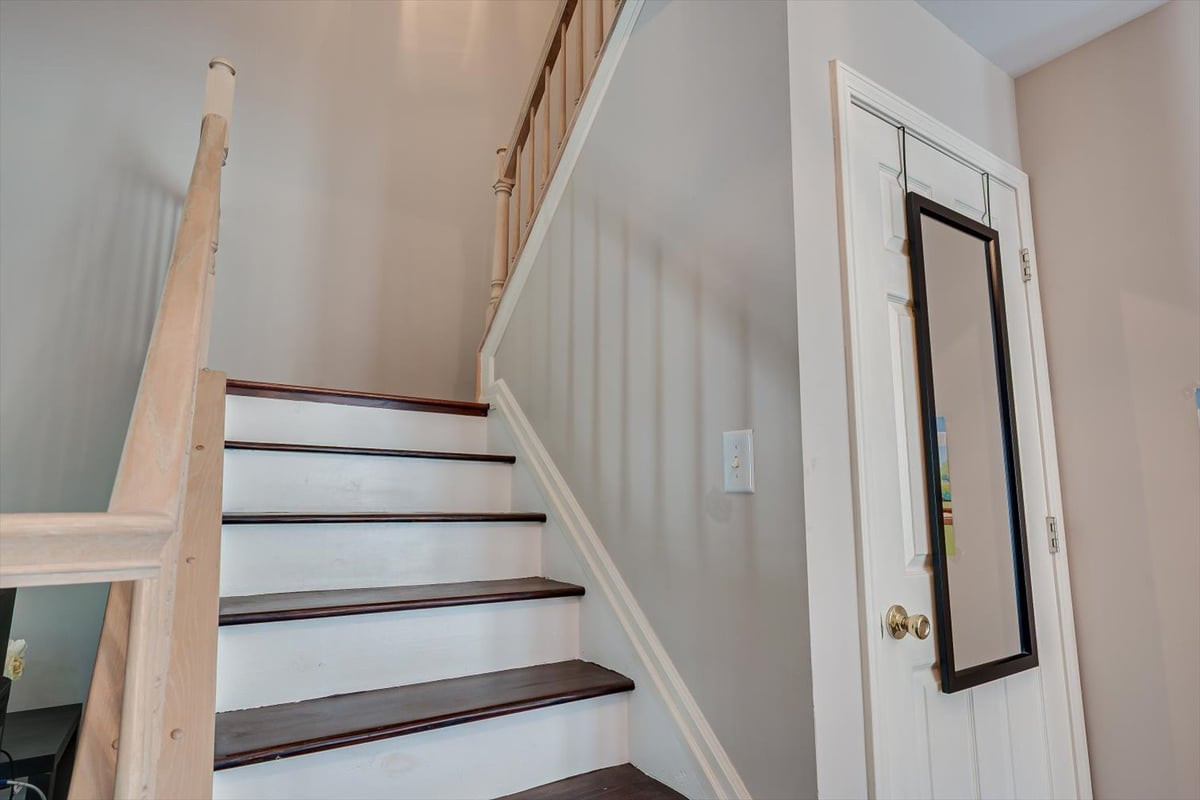 26 Alpine Road Holmdel NJ 07733