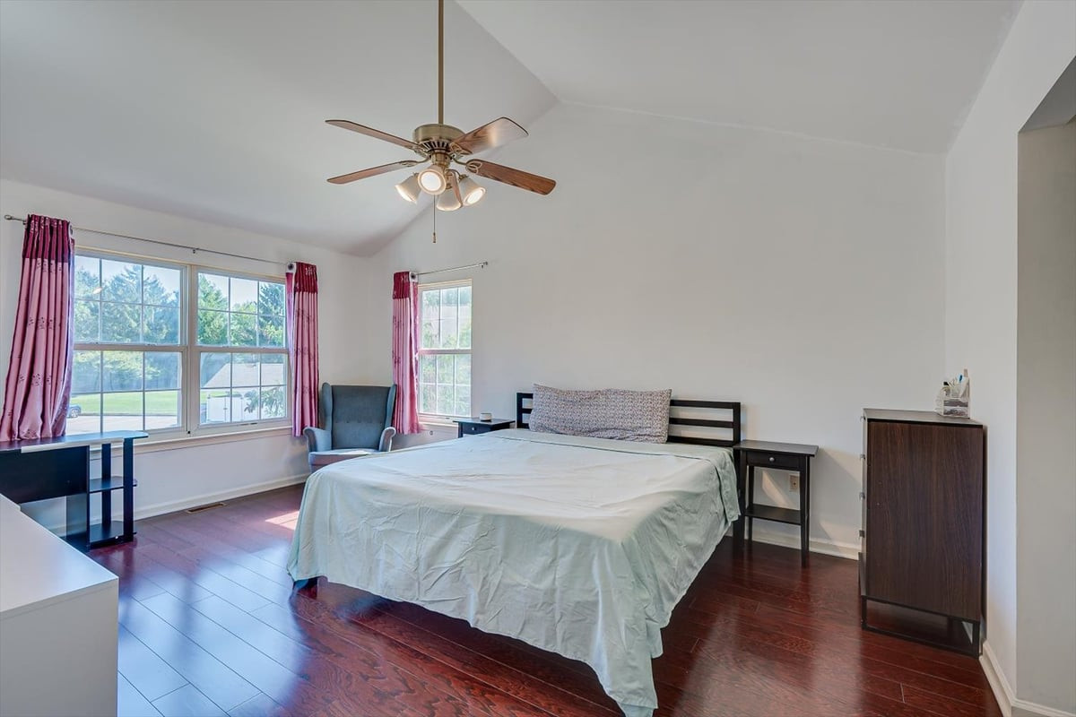 26 Alpine Road Holmdel NJ 07733