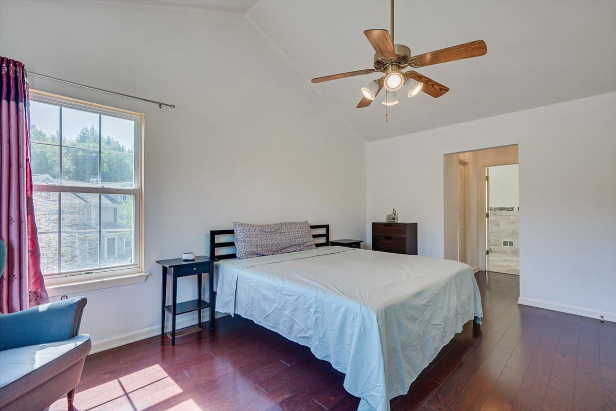 26 Alpine Road Holmdel NJ 07733