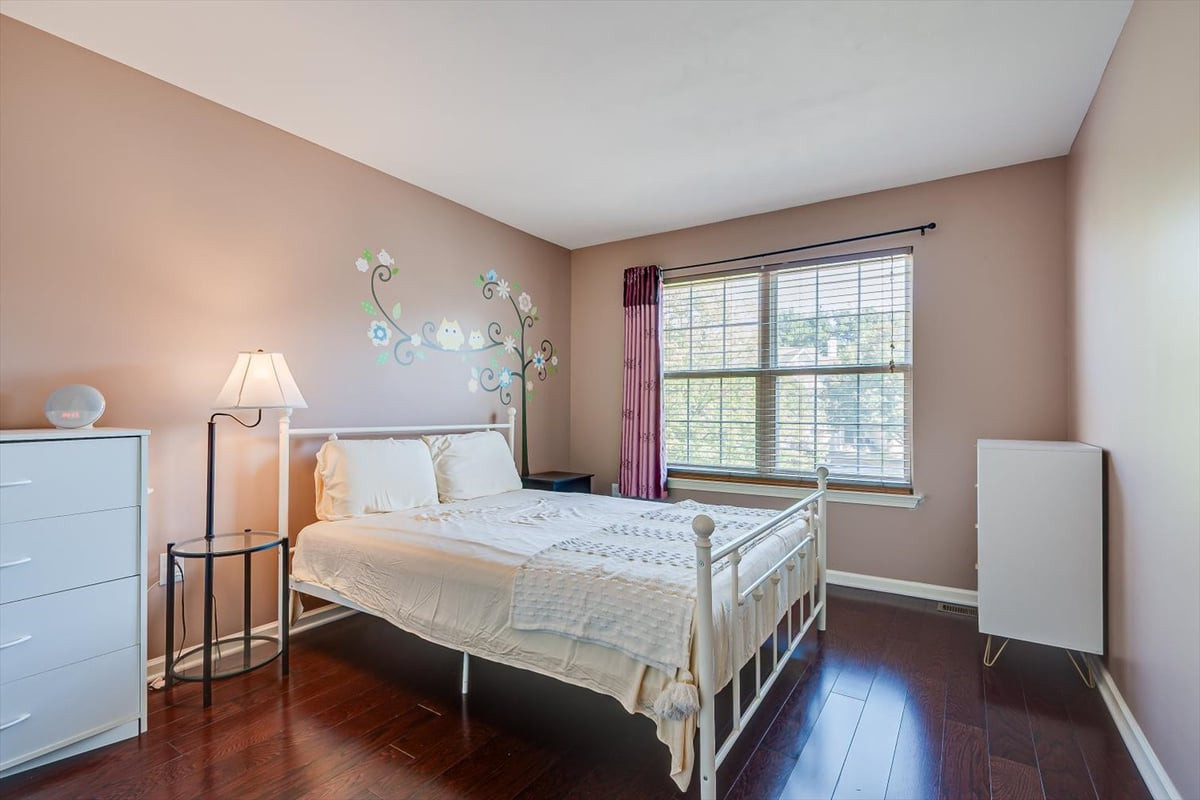 26 Alpine Road Holmdel NJ 07733