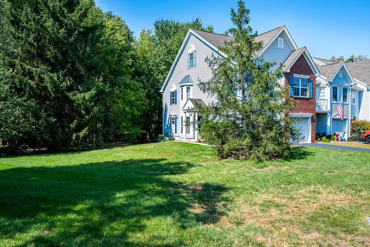 26 Alpine Road Holmdel NJ 07733