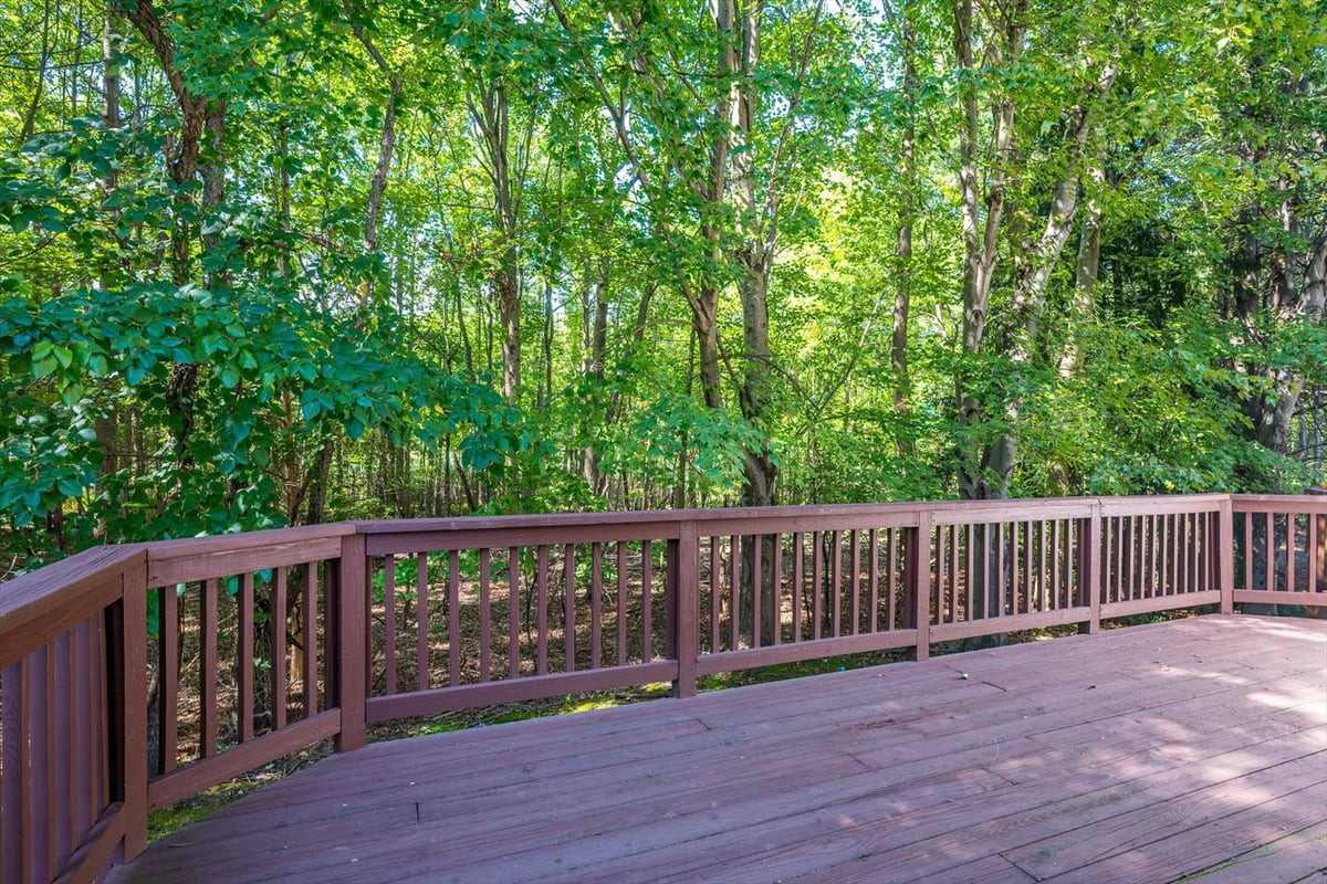 26 Alpine Road Holmdel NJ 07733