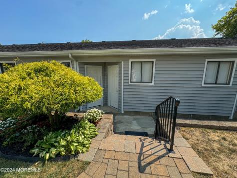 9 Bridgewaters Drive Oceanport NJ 07757