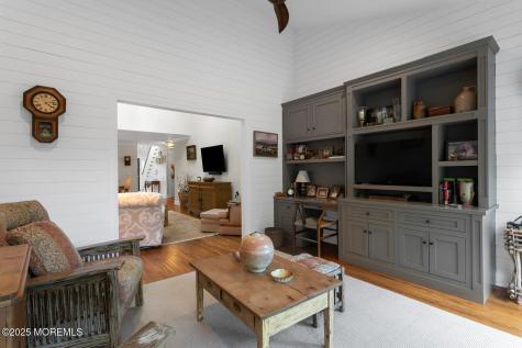 13 Old Farm Road Little Silver NJ 07739
