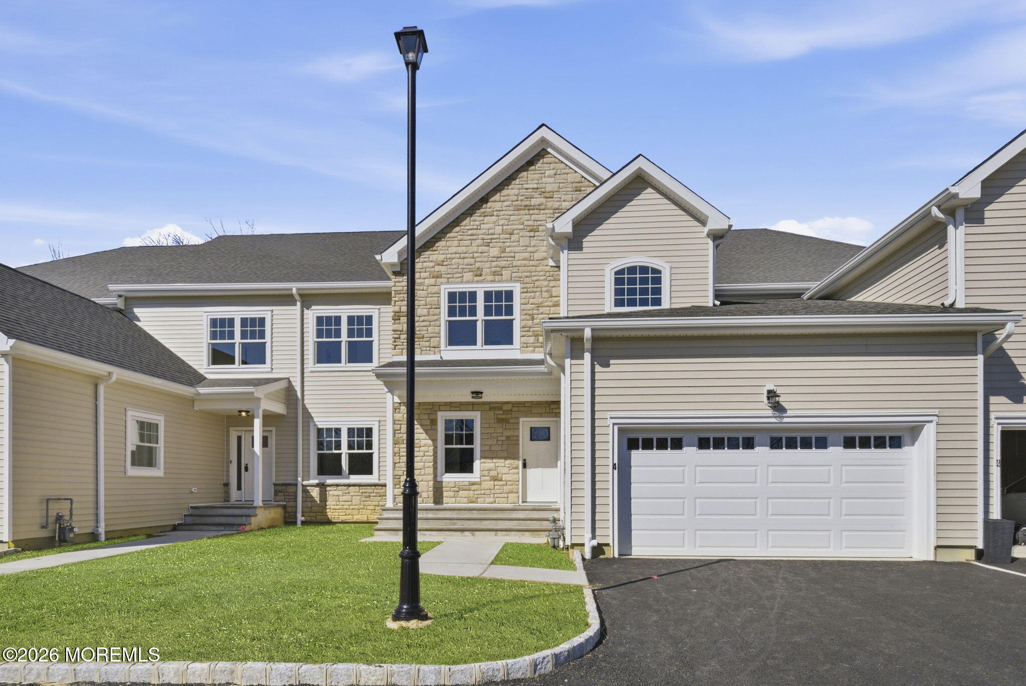 Farmingdale NJ, 12 Remington Court, Unit 1000