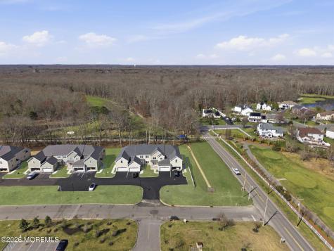 12 Remington Court Farmingdale NJ 07727