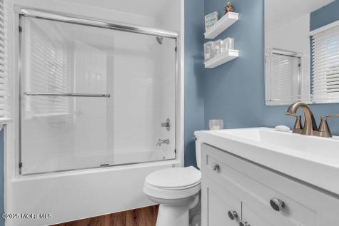 2 Elizabeth Court Howell NJ 07731