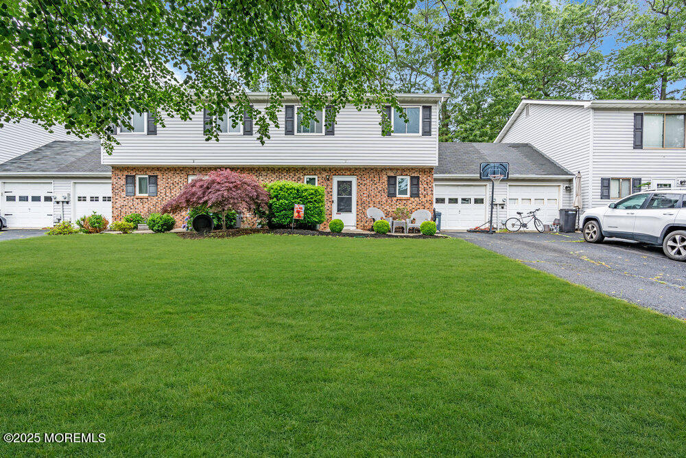 2 Elizabeth Court Howell NJ 07731