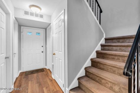 2 Elizabeth Court Howell NJ 07731