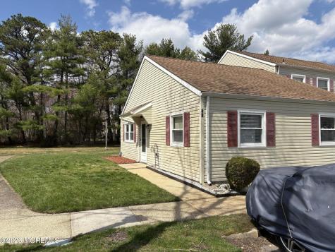 48 S Seas Court Barnegat NJ 08005