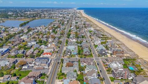 21 Mount Street Bay Head NJ 08742