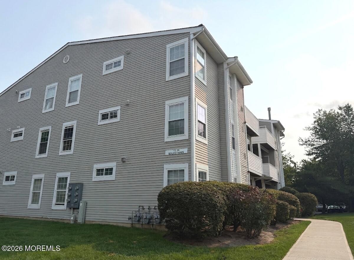 13 Equestrian Court Tinton Falls NJ 07753