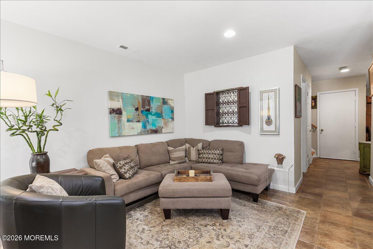 427 Dorchester Way Manalapan NJ 07726